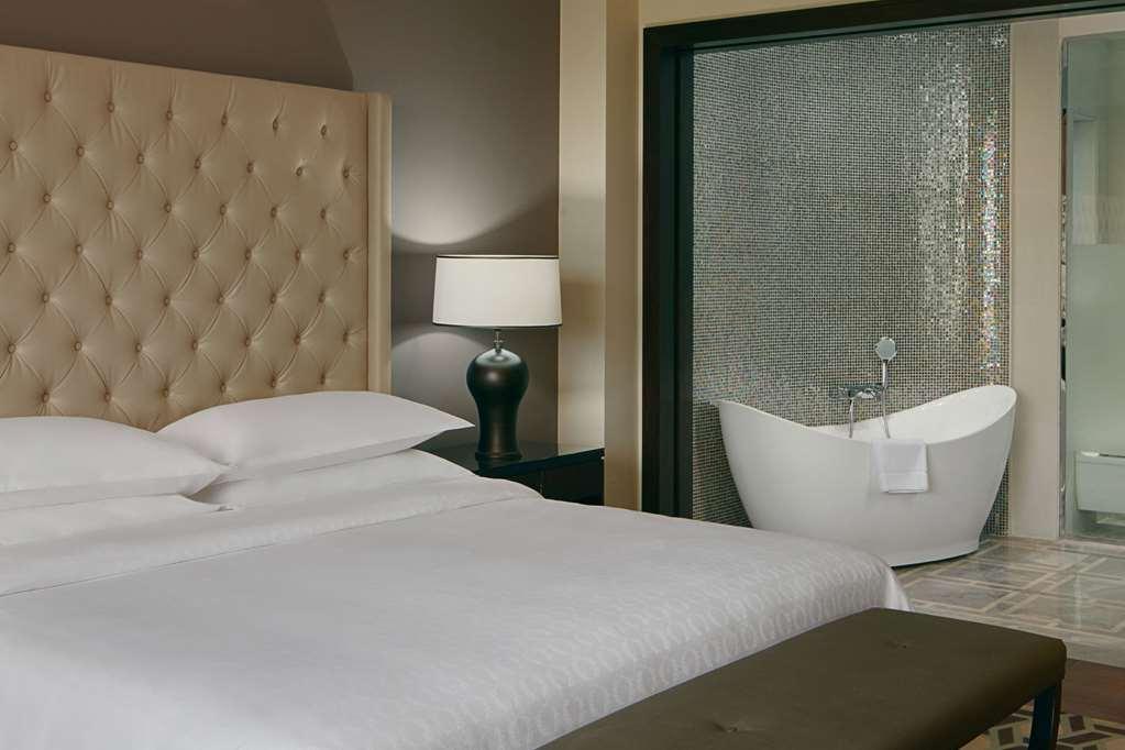Hilton Dusanbe Kültér fotó