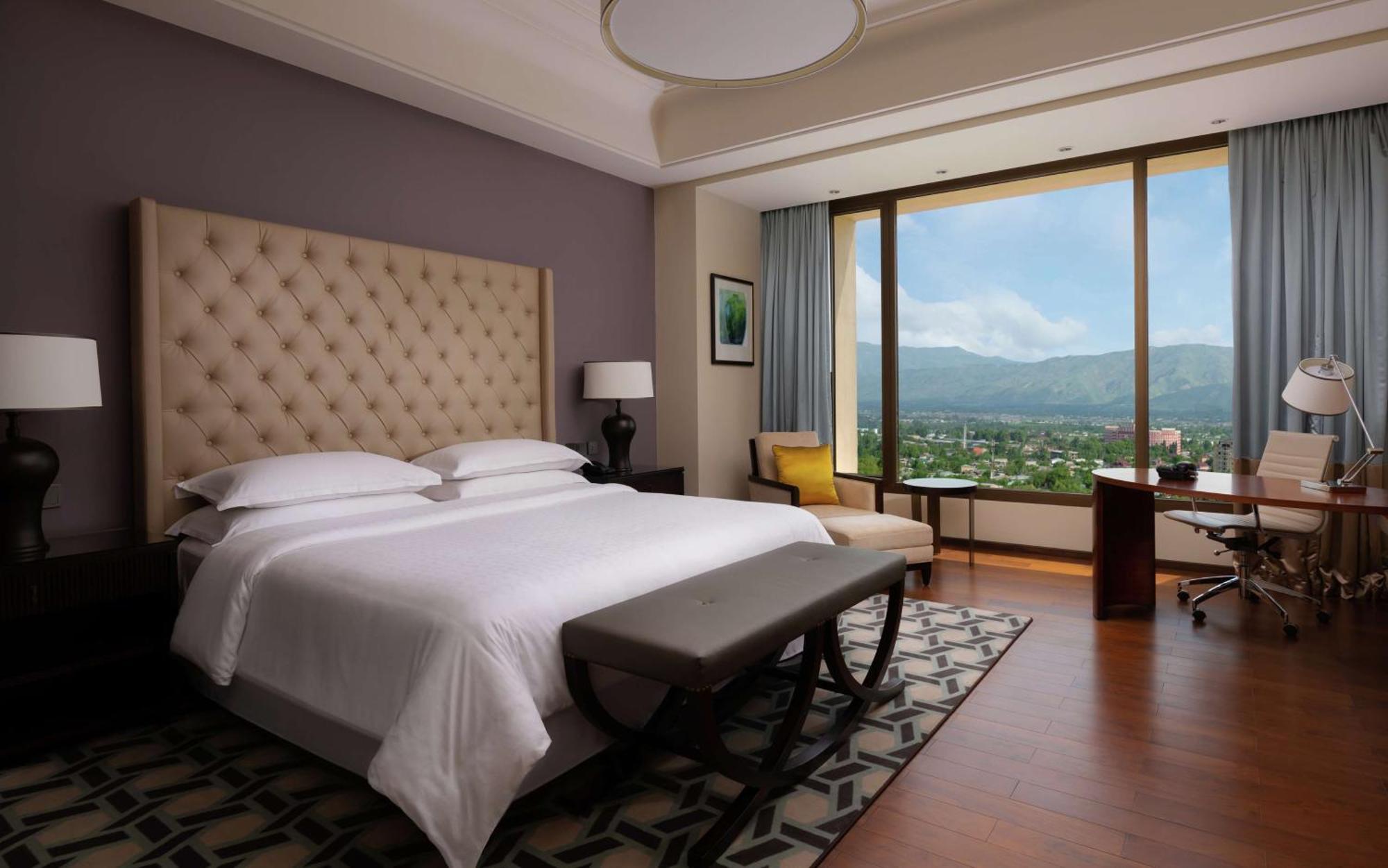 Hilton Dusanbe Kültér fotó