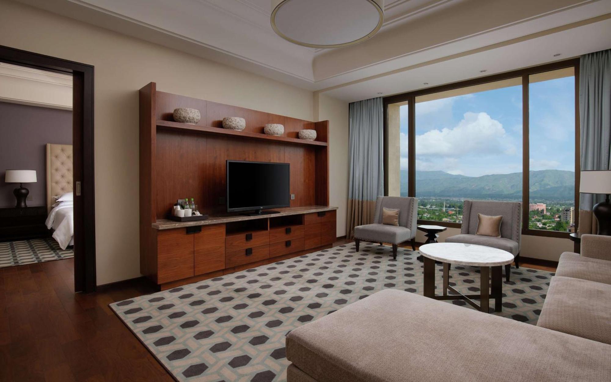 Hilton Dusanbe Kültér fotó